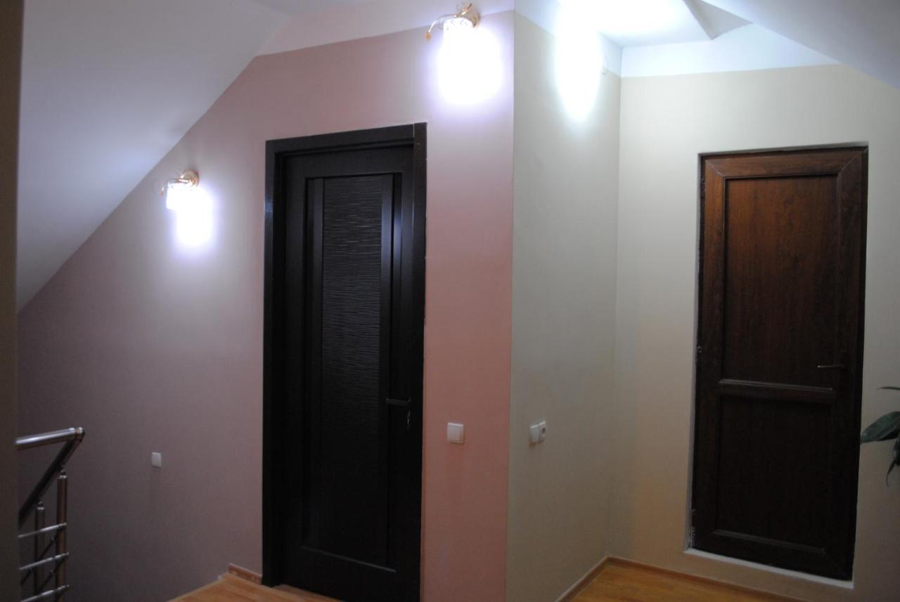 Family Guesthouse - Macharashvili Tbilisi Exterior foto